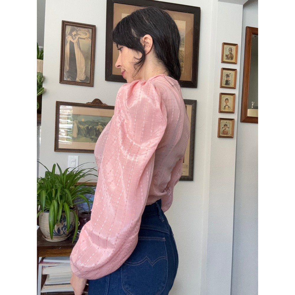 Vintage 70s prairie style Pink Cropped lurex thread Blouse Black Trim Button up - Picture 3 of 7